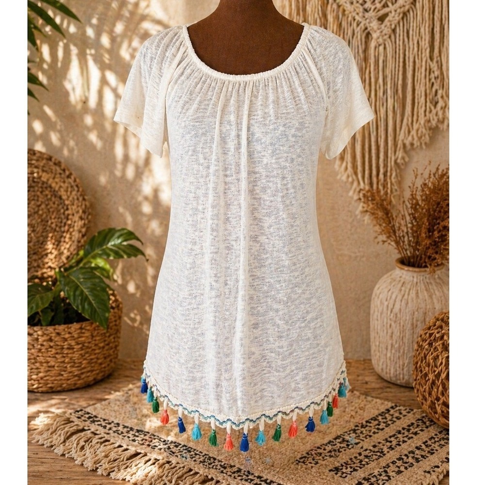 Bobeau Tassel Hem Top Womens XS Ivory Semi Sheer Boho Festival Lightweight EUC